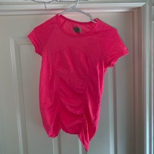 Women’s athleta top